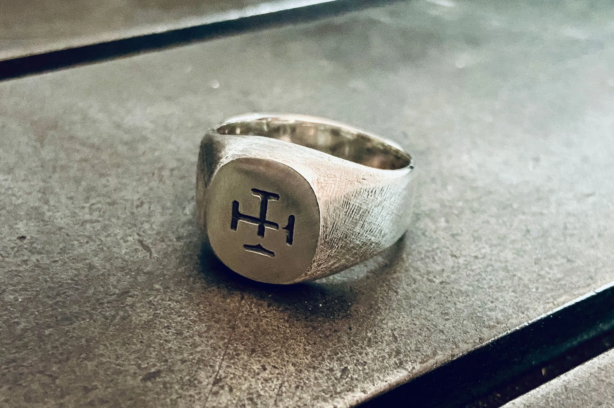 #000 - How to order a custom hand engraved signet ring