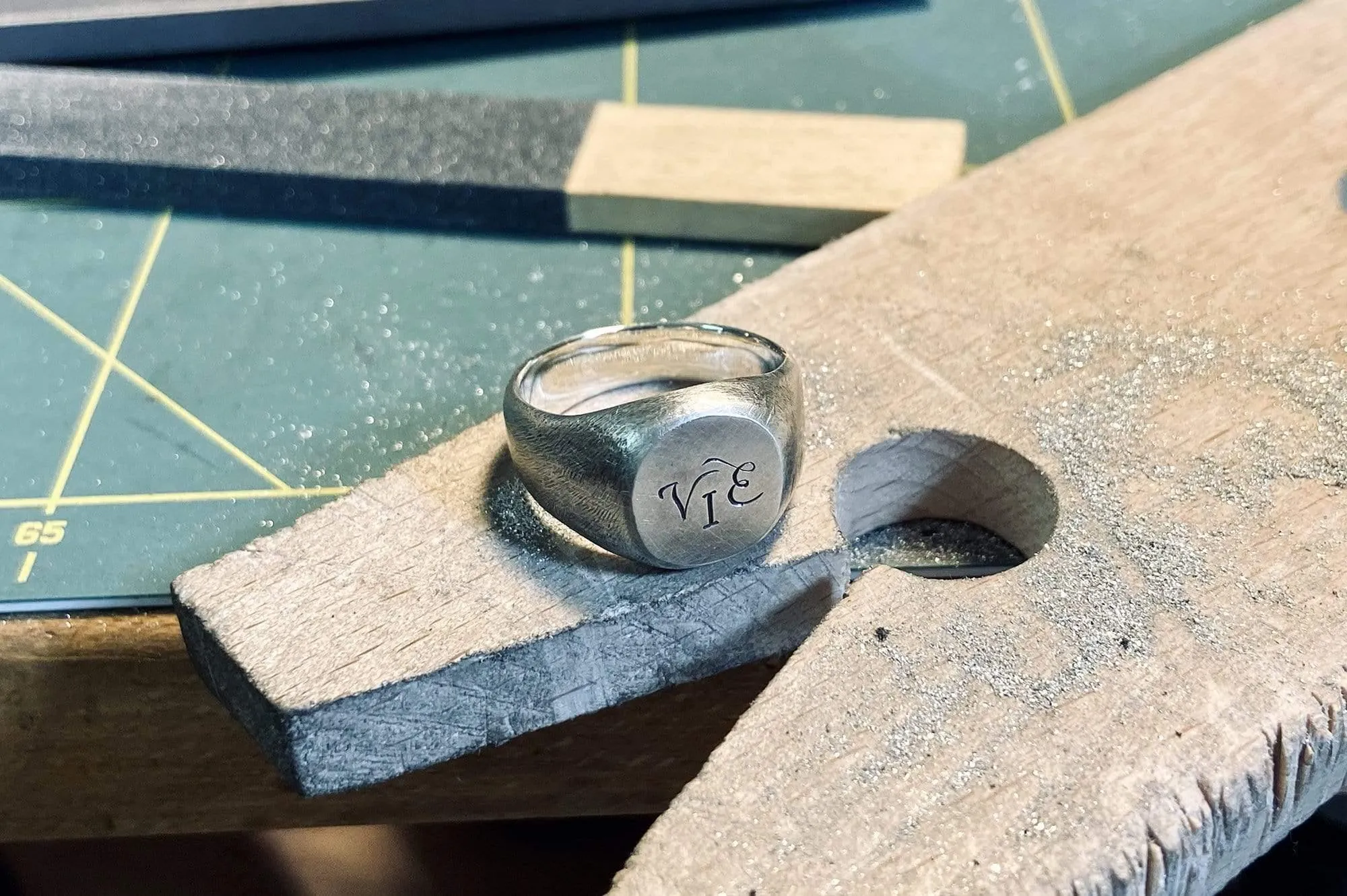 #000 - How to order a custom hand engraved signet ring