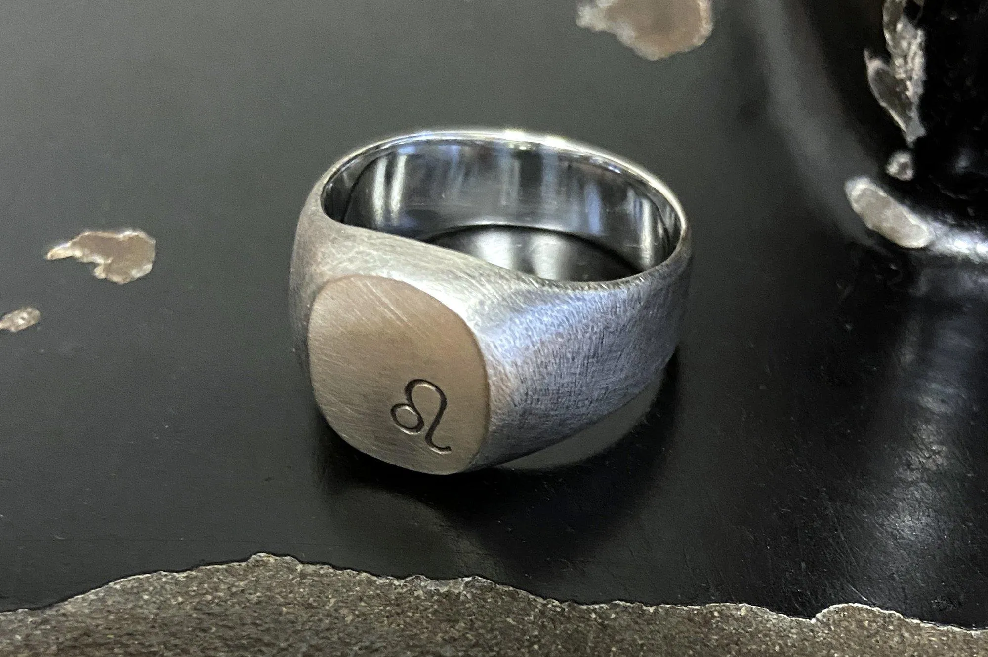 #000 - How to order a custom hand engraved signet ring