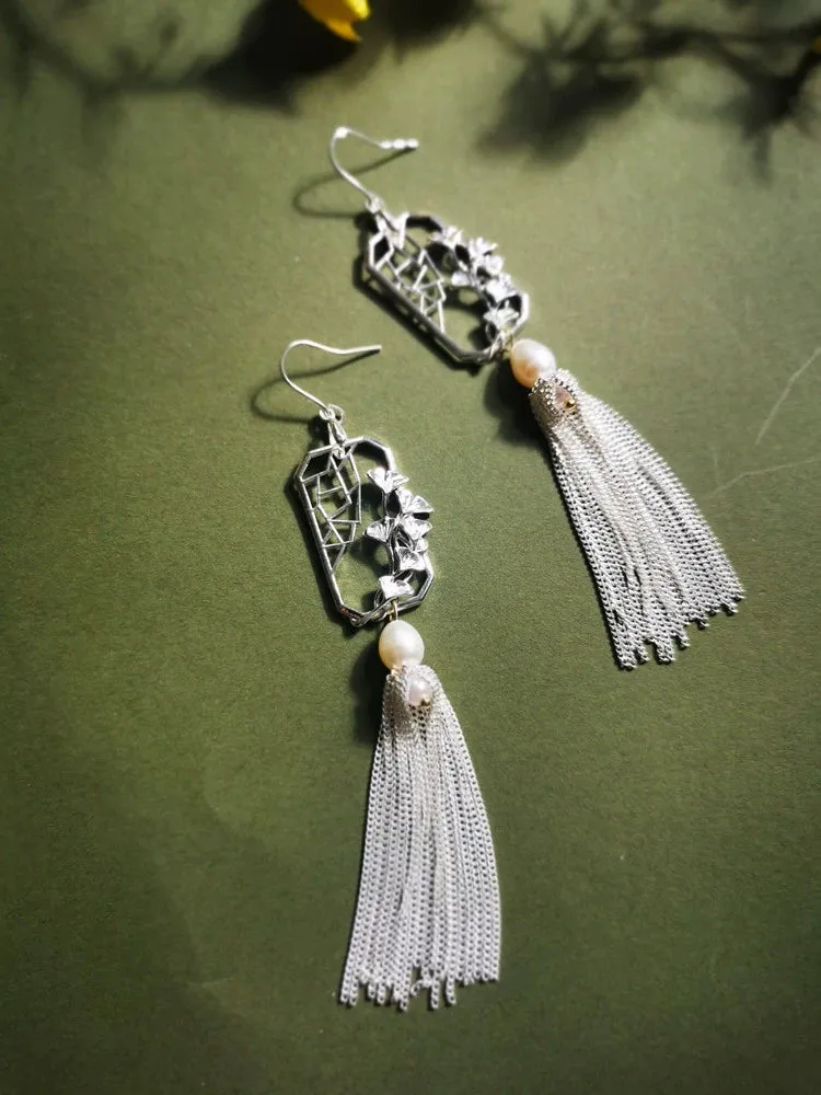 Dangle Earrings: Ginkgo